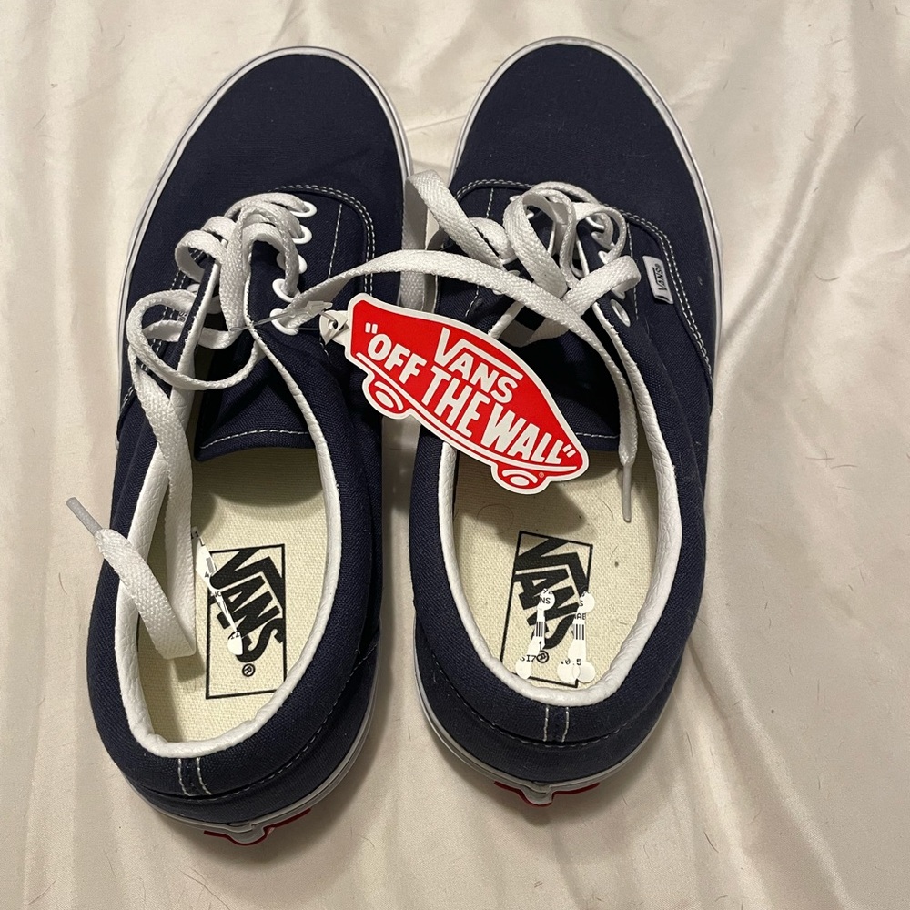 MENS size 10.5 Navy calor